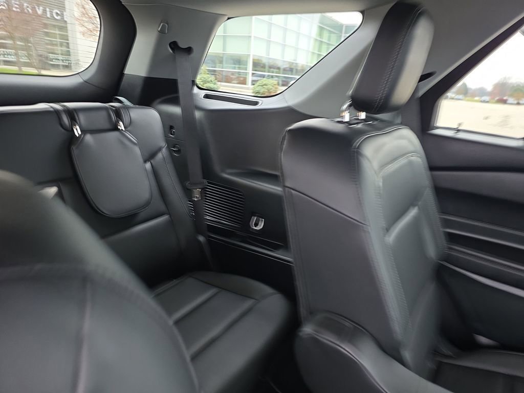 Used 2023 Ford Explorer XLT w/ Equipment Group 202A image 36