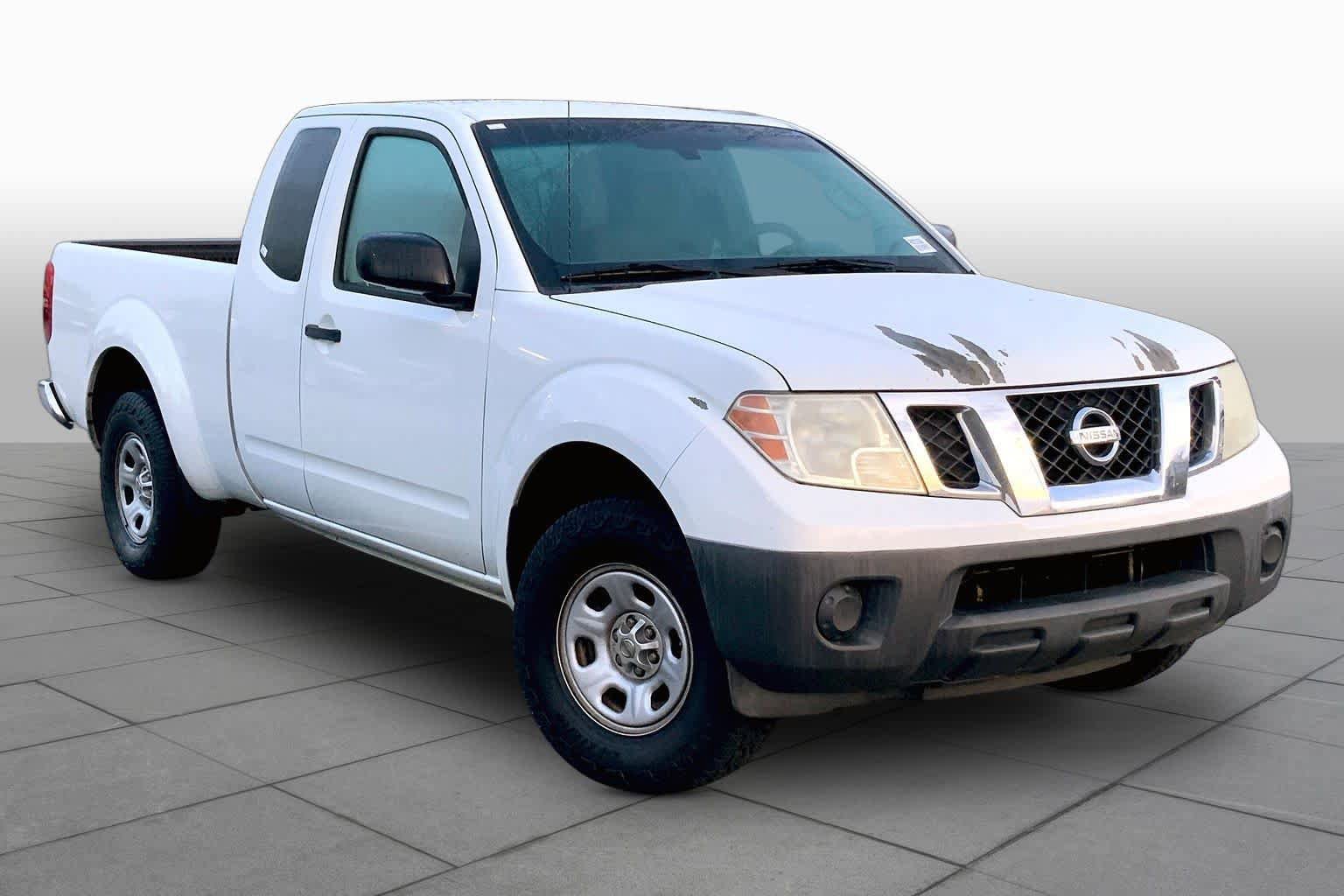 Used 2015 Nissan Frontier S RWD image 2