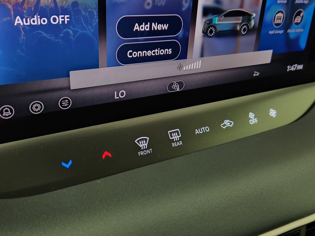 New 2026 Nissan Leaf w/ Floor Mat Package (S+) image 21