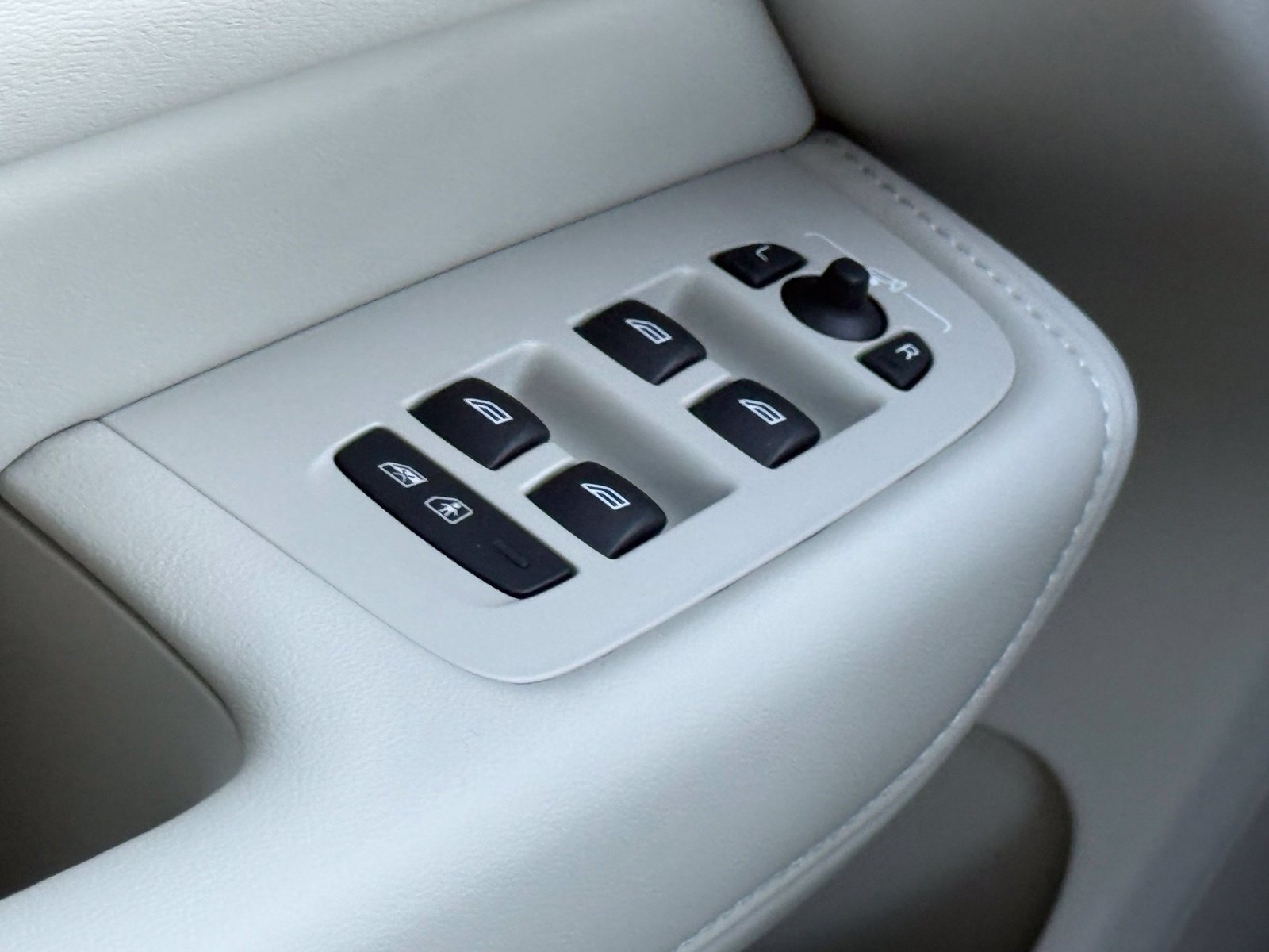 New 2027 Volvo XC60 B5 Ultra AWD/4WD image 41