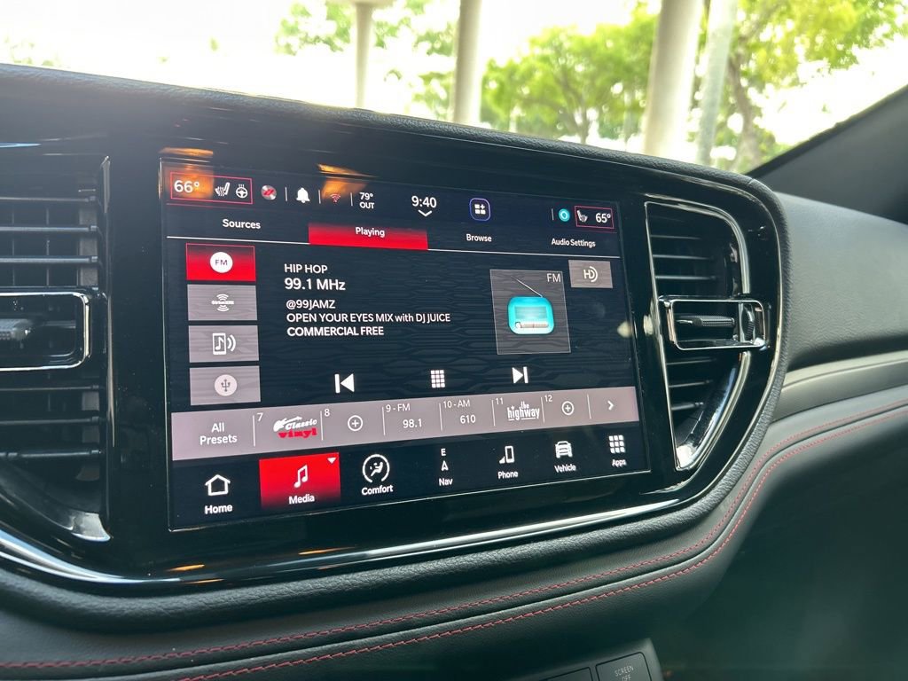 Used 2024 Dodge Durango R/T AWD/4WD image 7