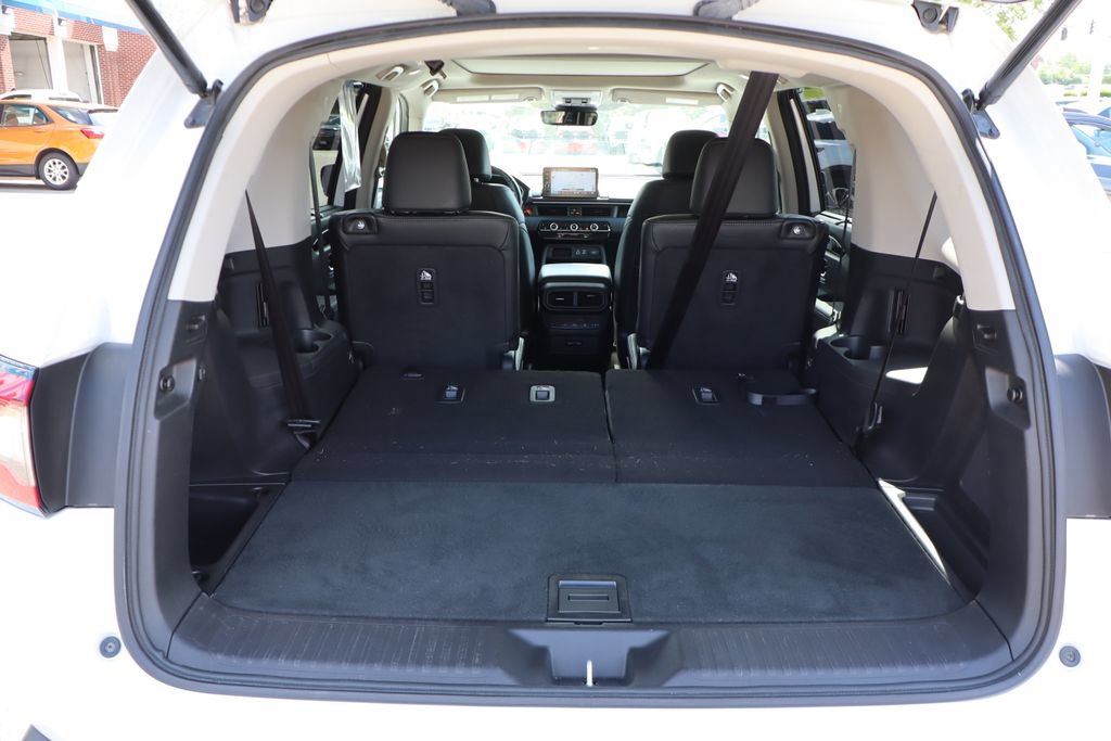 Used 2023 Honda Pilot Touring image 34