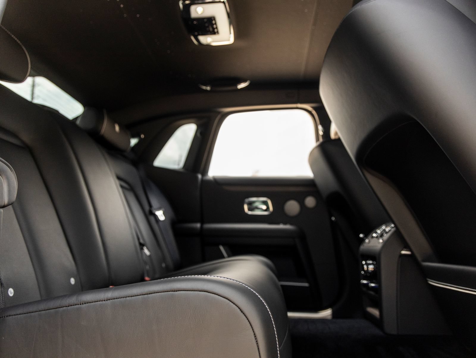 Certified 2024 Rolls-Royce Ghost AWD/4WD image 43