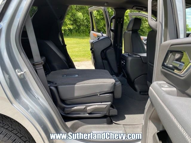 Used 2025 GMC Yukon Denali AWD/4WD image 43