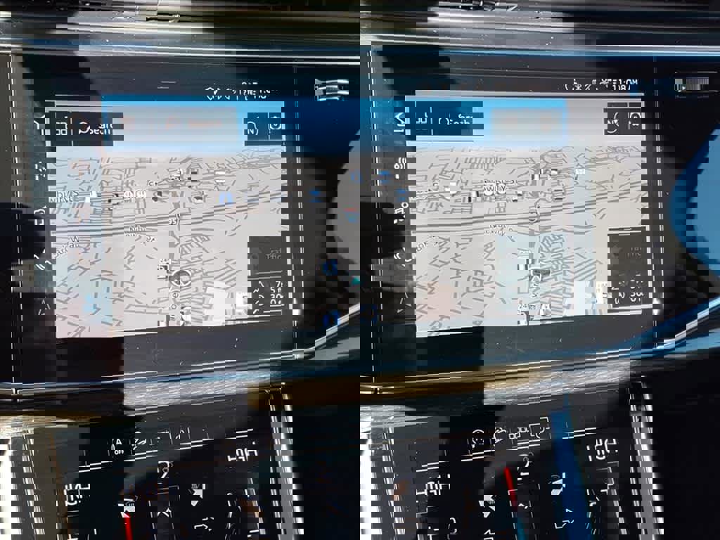 Used 2025 Audi Q7 3.0T Premium Plus image 19