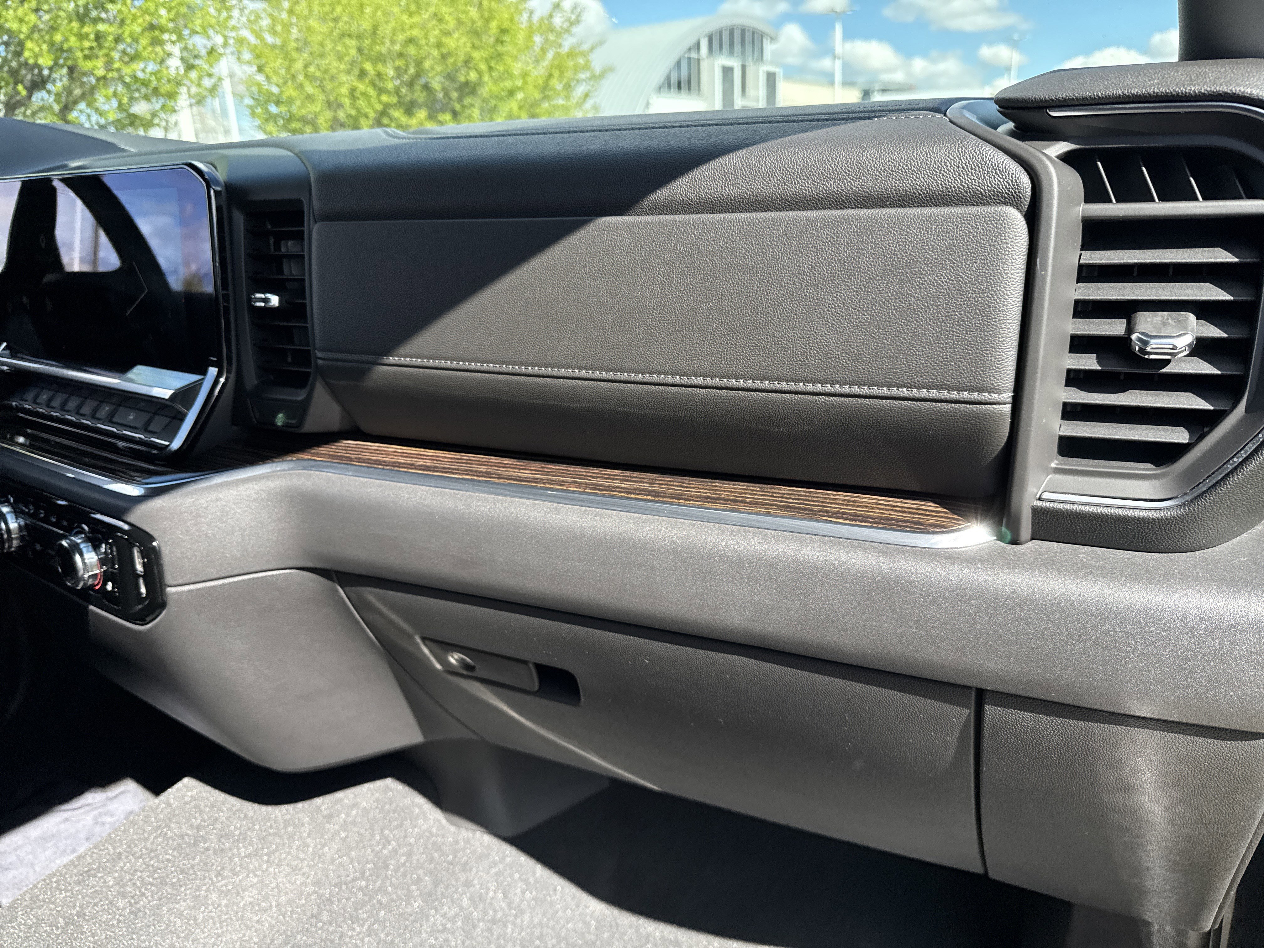 Used 2023 GMC Sierra 1500 Elevation image 22