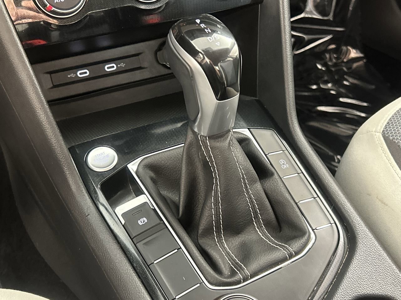 Used 2025 Volkswagen Taos S AWD/4WD image 15