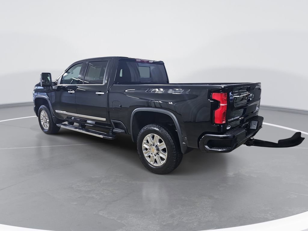 Certified 2024 Chevrolet Silverado 2500 High Country w/ Technology Package AWD/4WD image 6