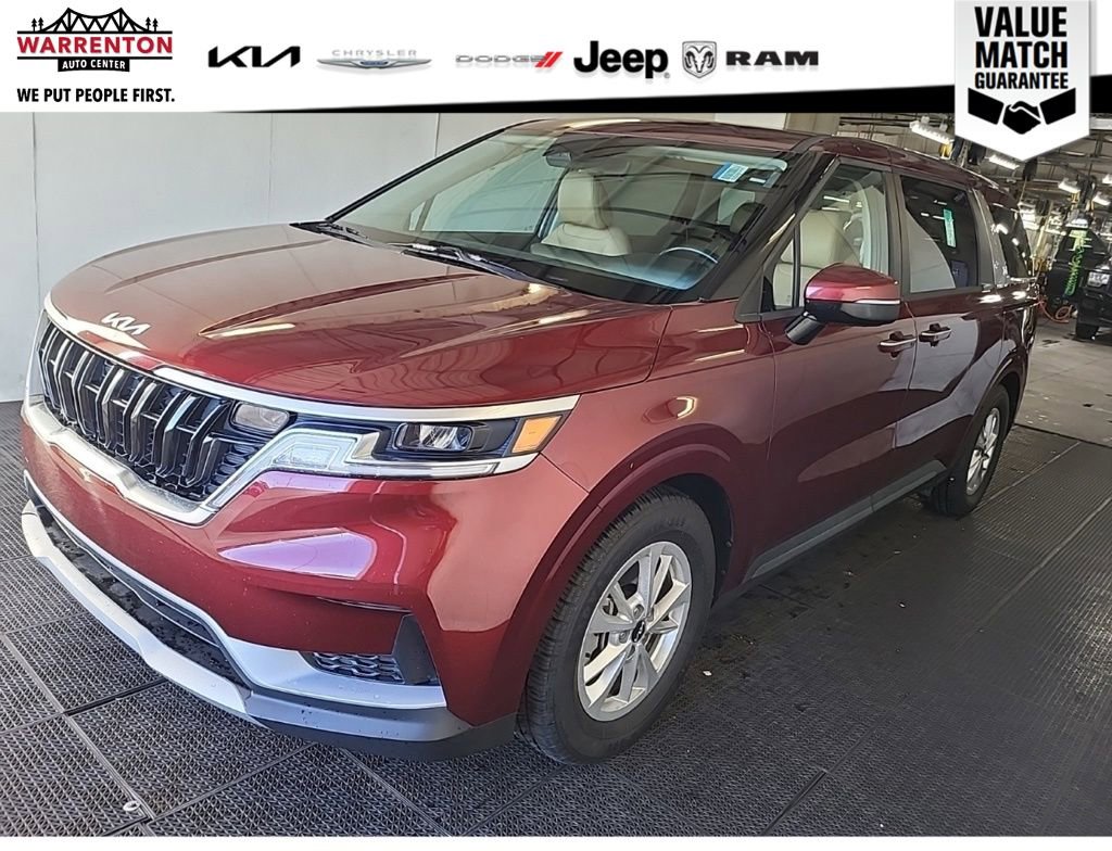 Used 2022 Kia Carnival LX FWD image 1