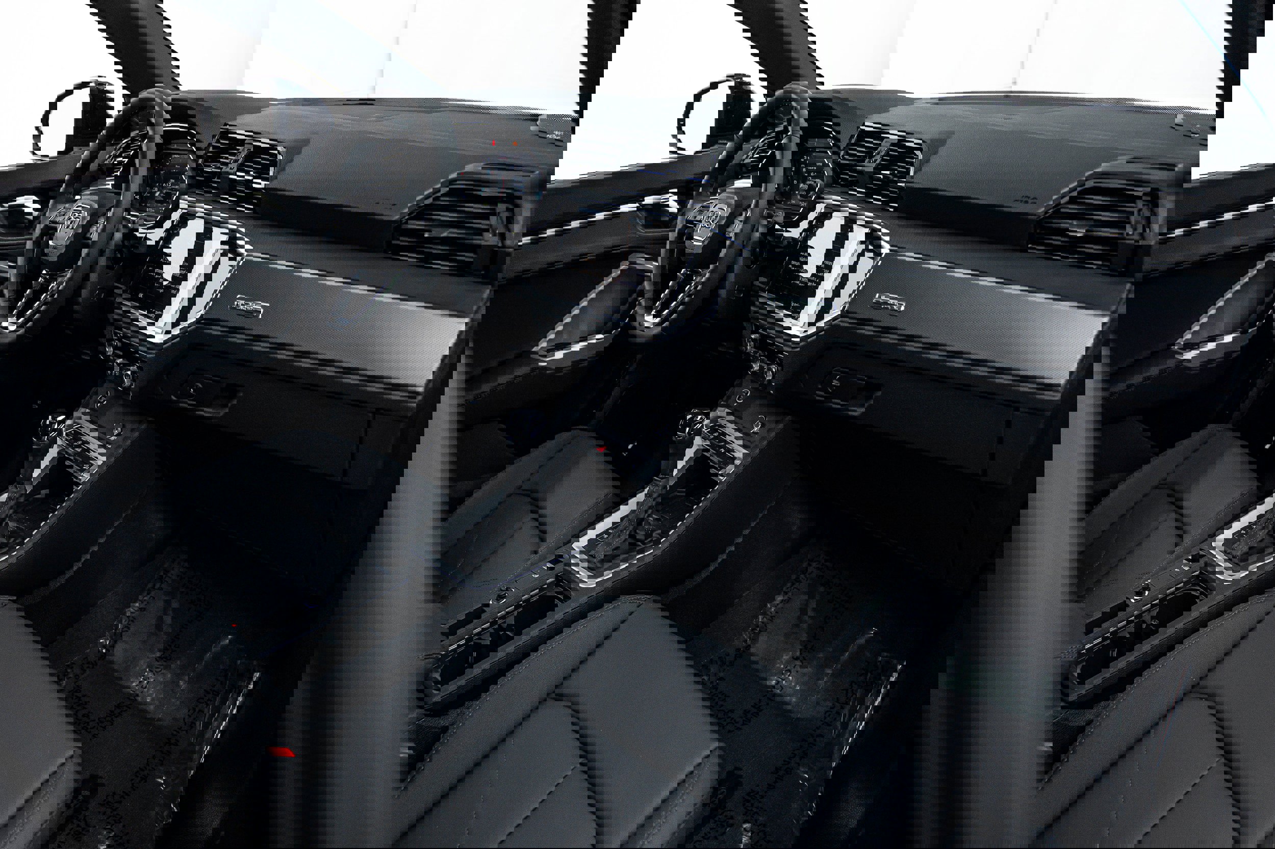 New 2025 Audi Q3 2.0T Premium image 9