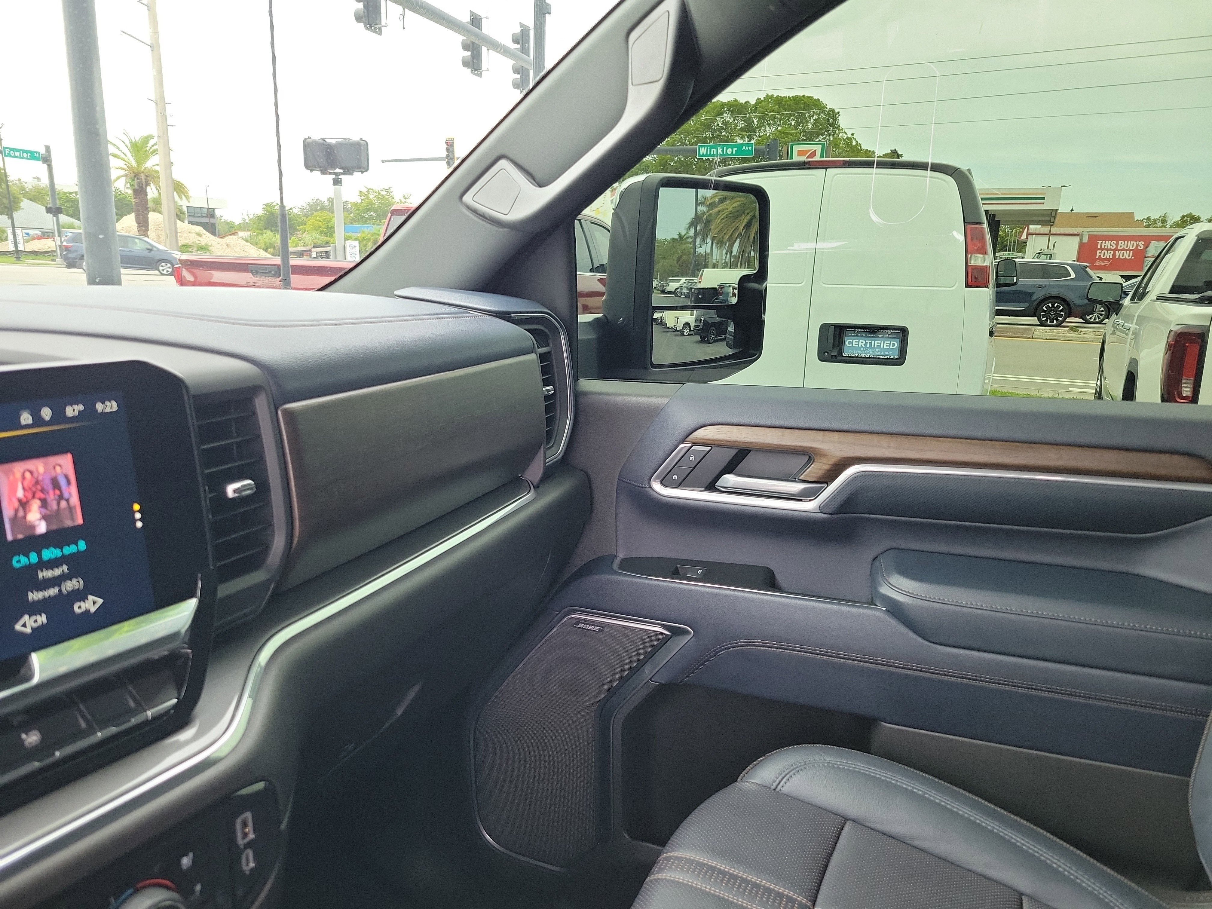 Used 2025 Chevrolet Silverado 3500 High Country w/ Technology Package image 28