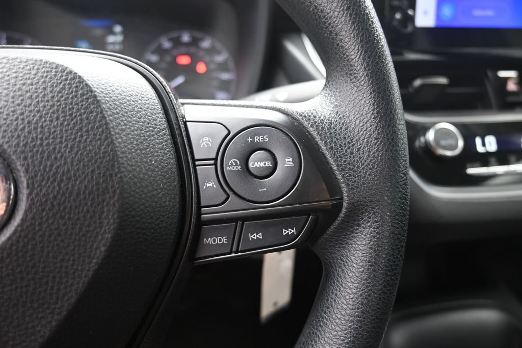 Used 2023 Toyota Corolla LE FWD image 13