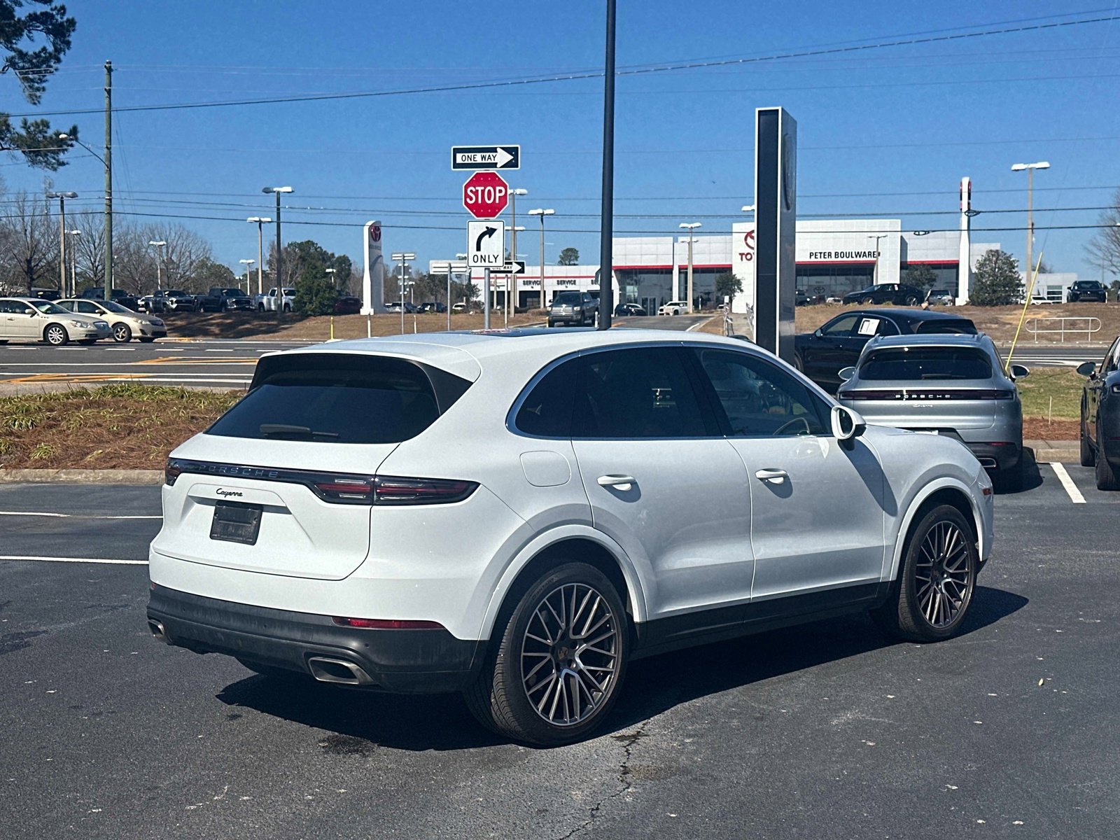Certified 2023 Porsche Cayenne image 9