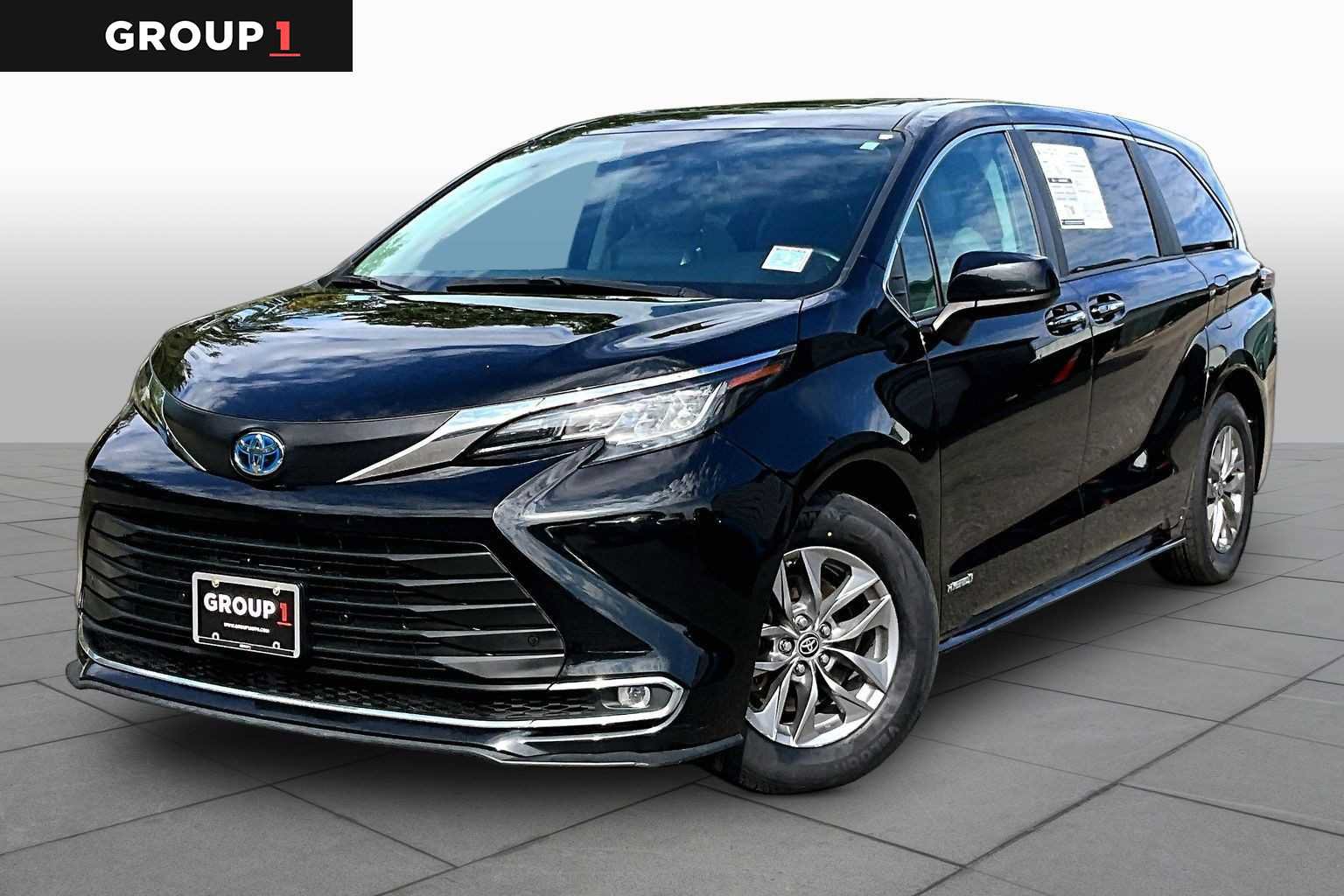 Used 2021 Toyota Sienna XLE