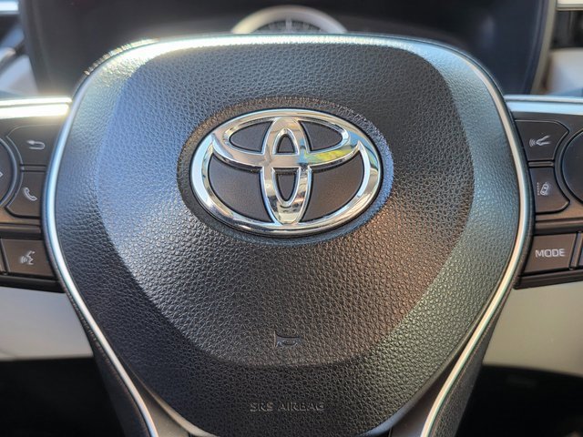 Used 2022 Toyota Corolla Cross LE image 24