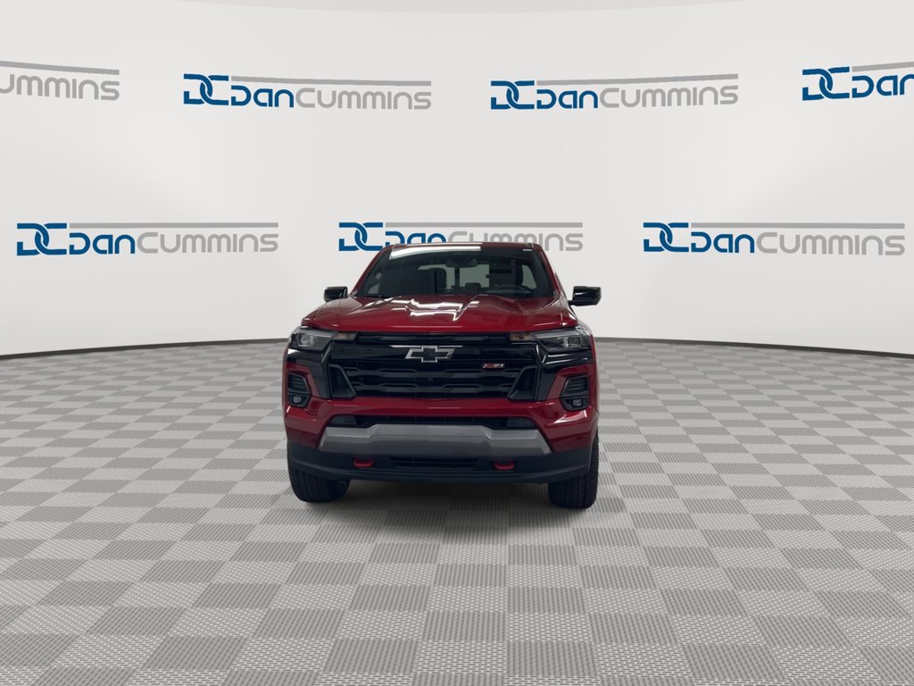 Used 2026 Chevrolet Colorado Z71 w/ Technology Package AWD/4WD image 3