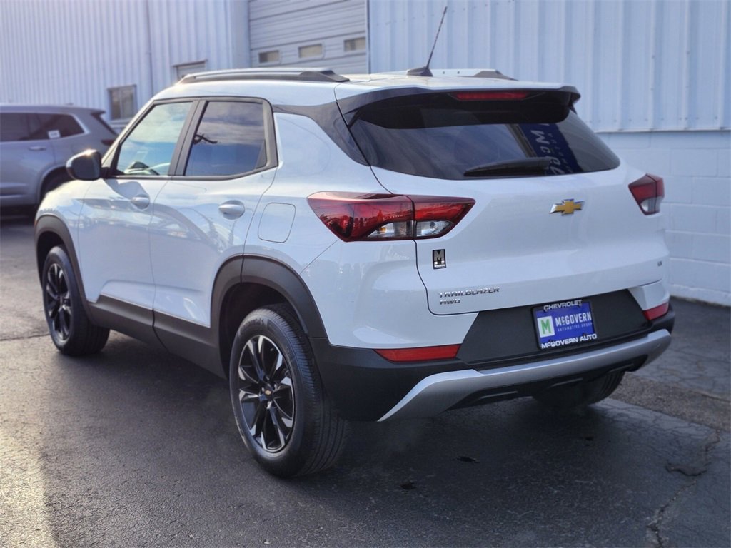 Used 2023 Chevrolet TrailBlazer LT image 3