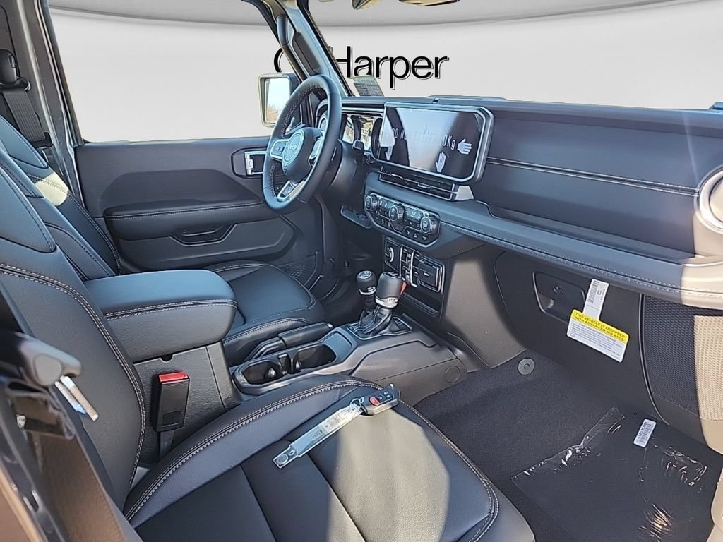 New 2026 Jeep Wrangler Unlimited Sahara AWD/4WD image 11