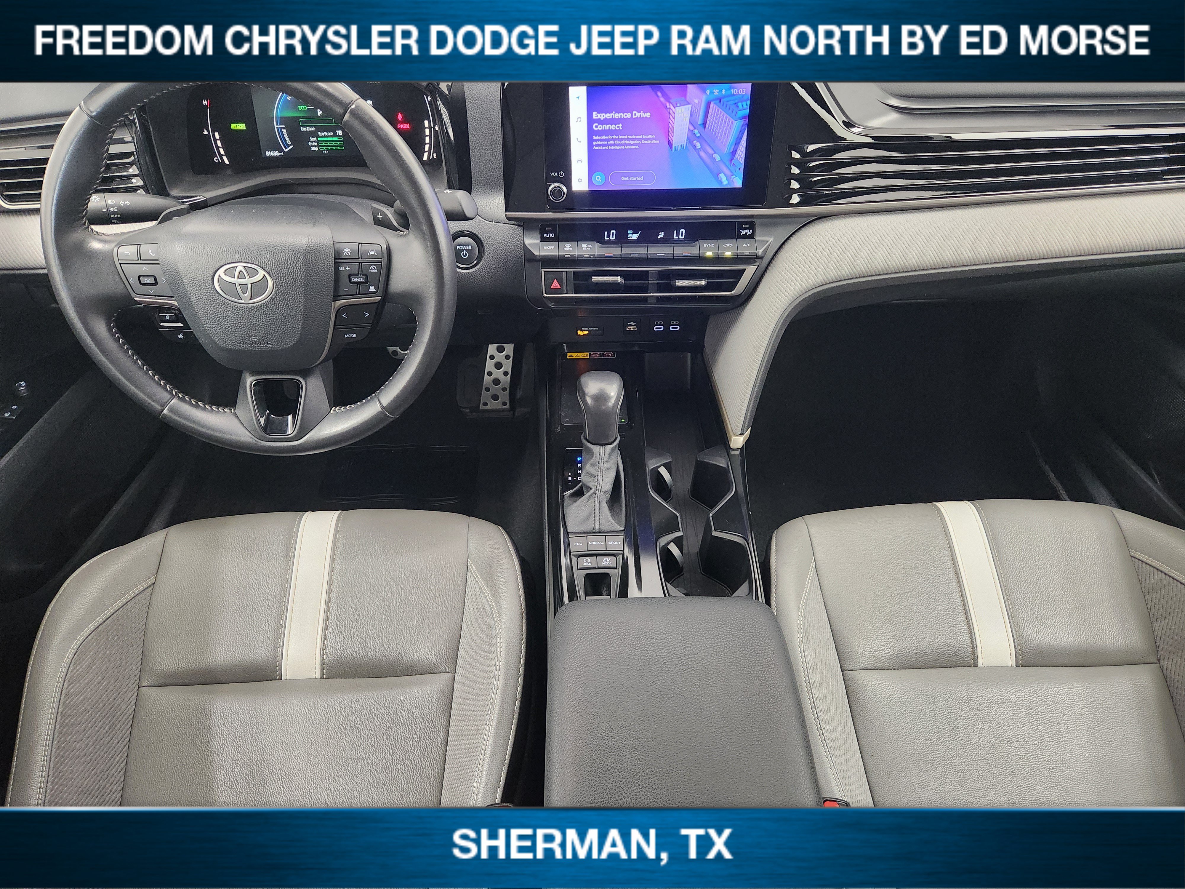 Used 2025 Toyota Camry SE w/ Convenience Package FWD image 18