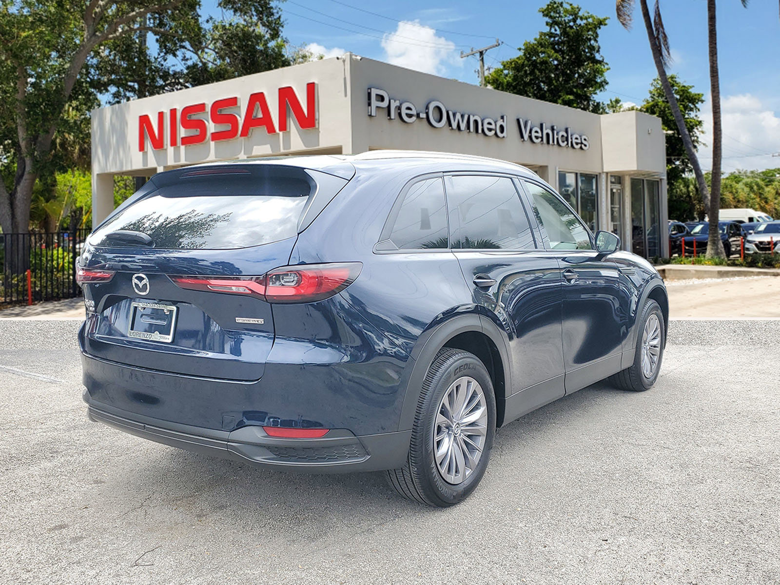 Used 2024 MAZDA CX-90 3.3 Turbo w/ Preferred Package image 4