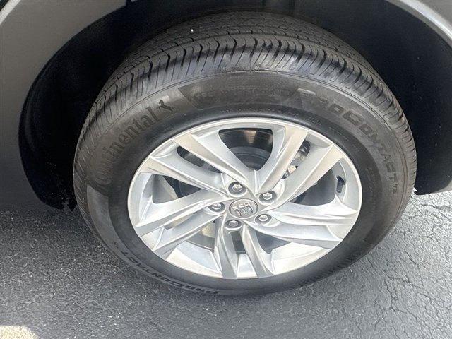 Used 2024 Buick Envista Sport Touring w/ Convenience I Package FWD image 31