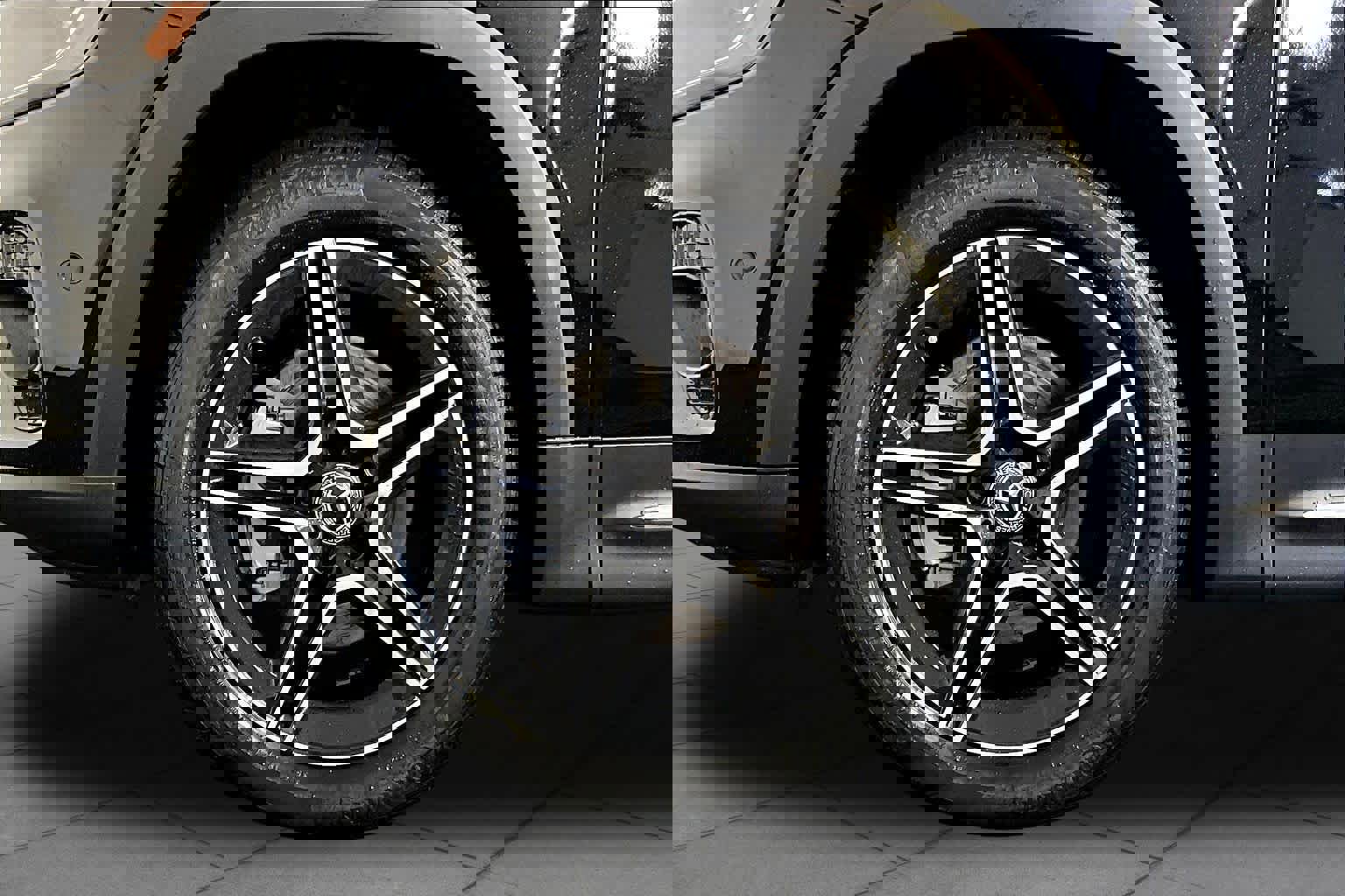 New 2026 Mercedes-Benz GLB 250 4MATIC image 17