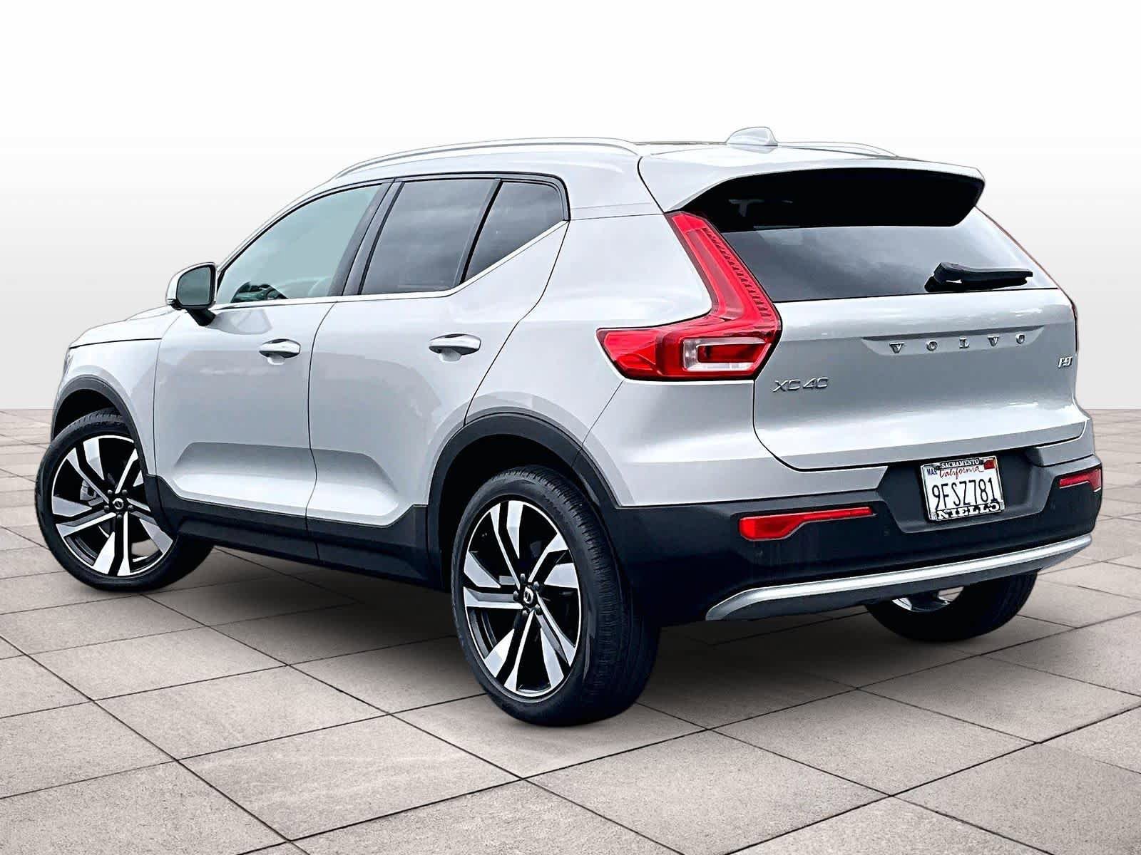 Used 2023 Volvo XC40 B5 Ultimate AWD/4WD image 15