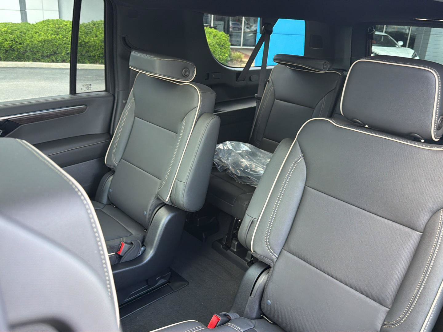 New 2026 Chevrolet Suburban Premier w/ Sun And Tow Package RWD image 34