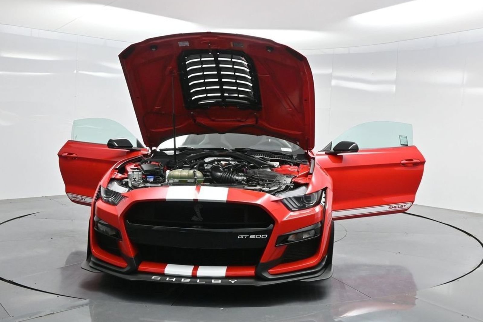 Used 2020 Ford Mustang Shelby GT500 w/ Technology Package RWD image 39