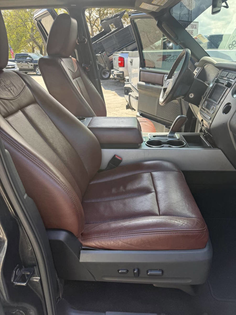 Used 2014 Ford Expedition EL King Ranch RWD image 12