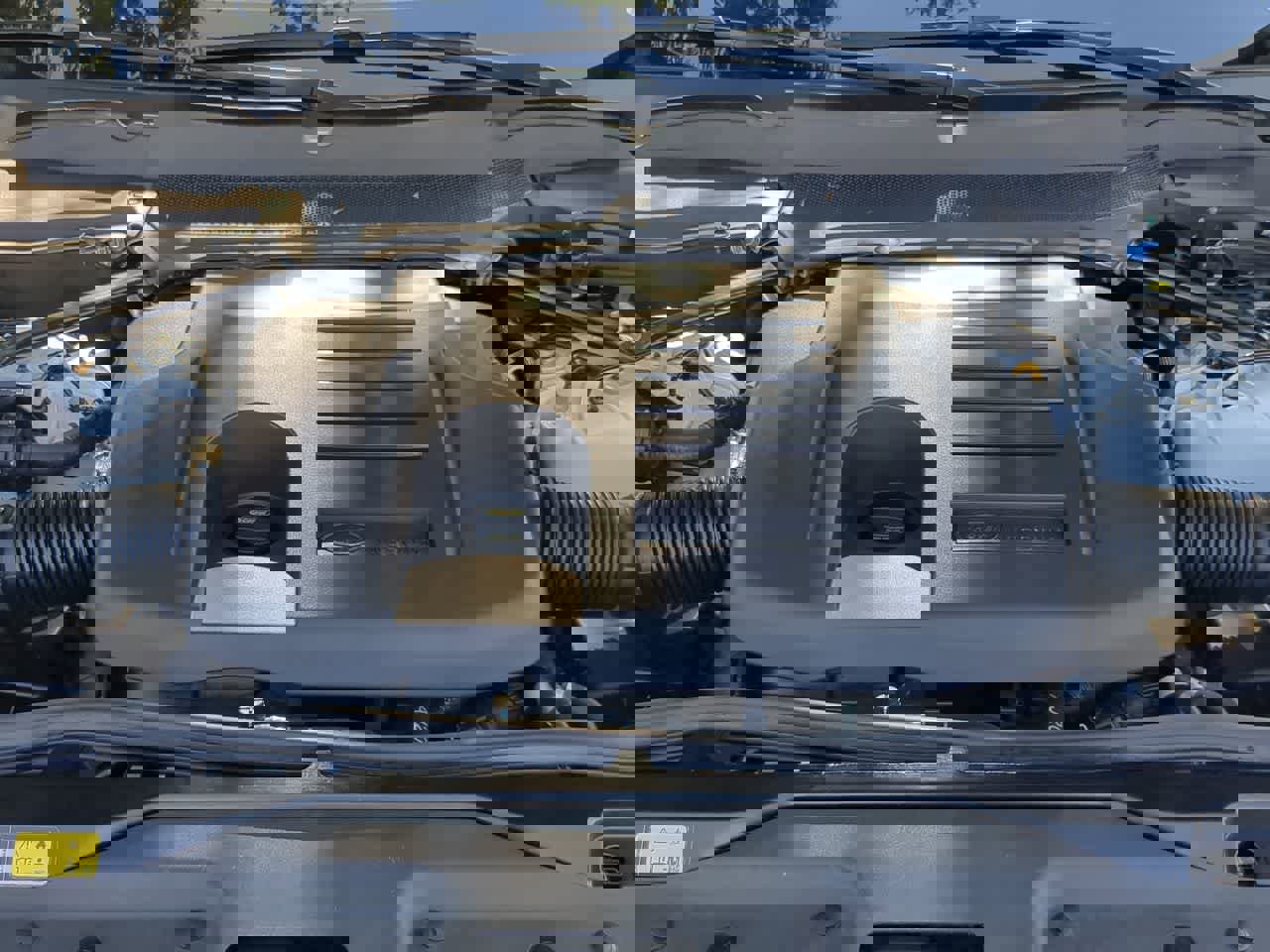 Used 2023 Land Rover Discovery HSE R-Dynamic image 15