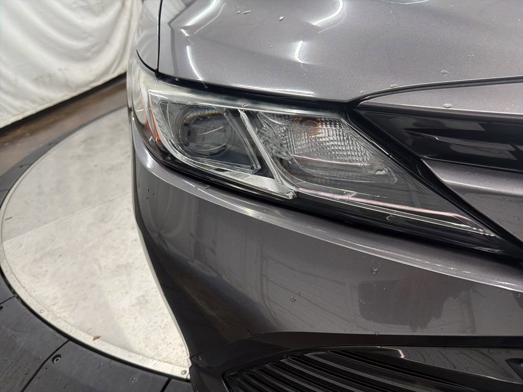 Used 2020 Toyota Camry LE w/ Convenience Package FWD image 10