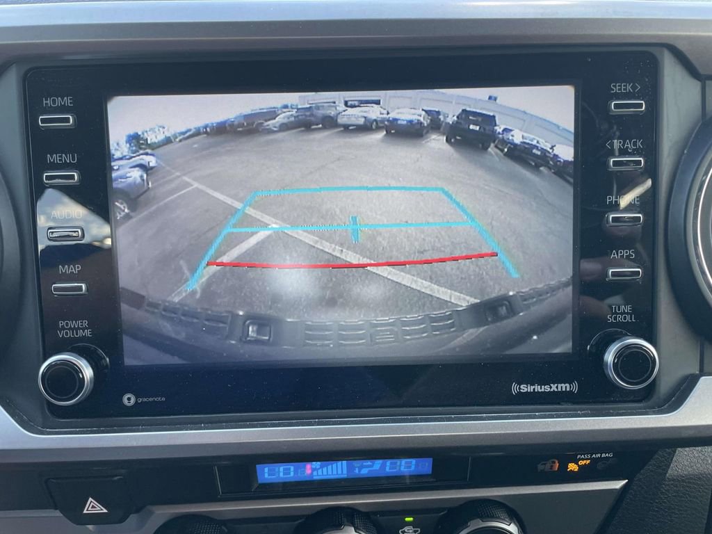 Used 2022 Toyota Tacoma SR5 w/ Technology Package image 39