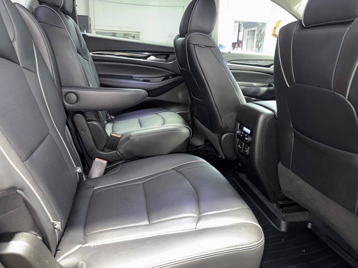 Used 2020 Buick Enclave Avenir FWD image 24