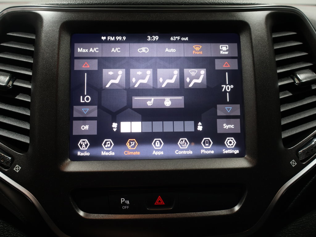 Used 2019 Jeep Cherokee Trailhawk w/ Cold Weather Group AWD/4WD image 30