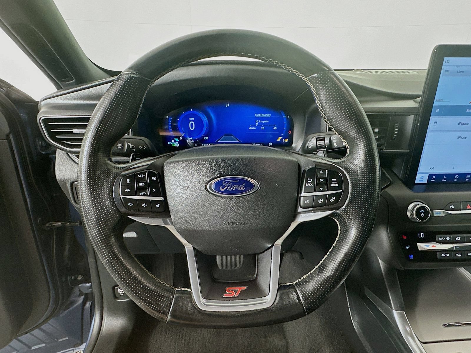Used 2020 Ford Explorer ST w/ Premium Technology Package AWD/4WD image 11