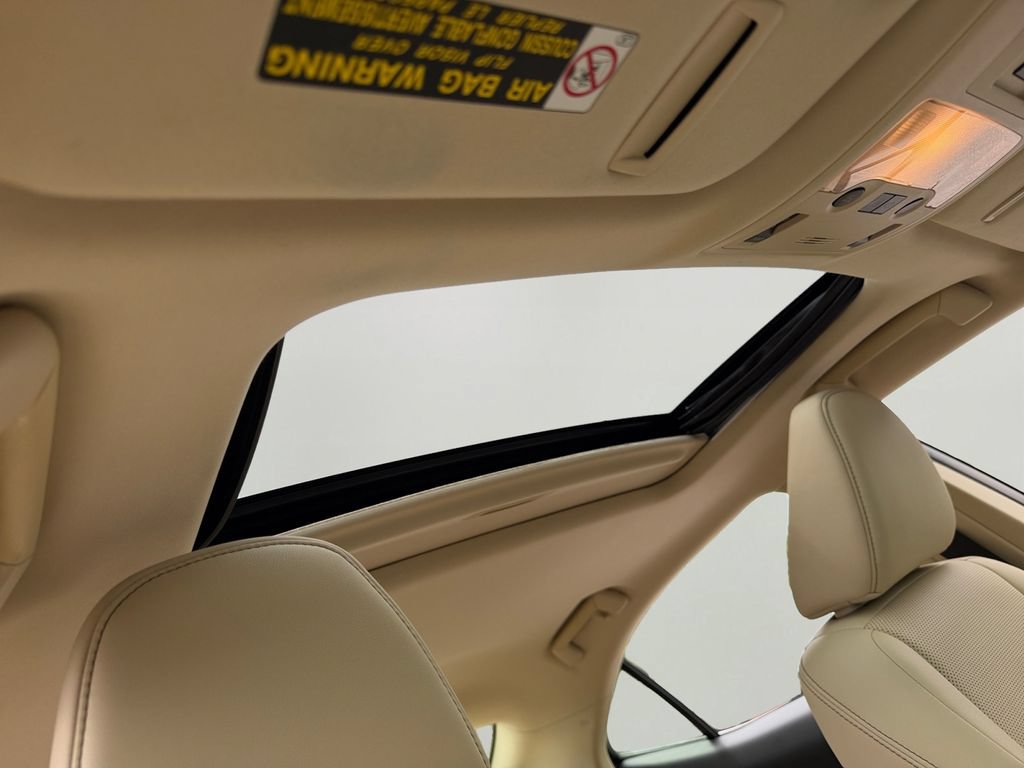 Used 2015 Lexus IS 250 w/ Premium Package RWD image 6