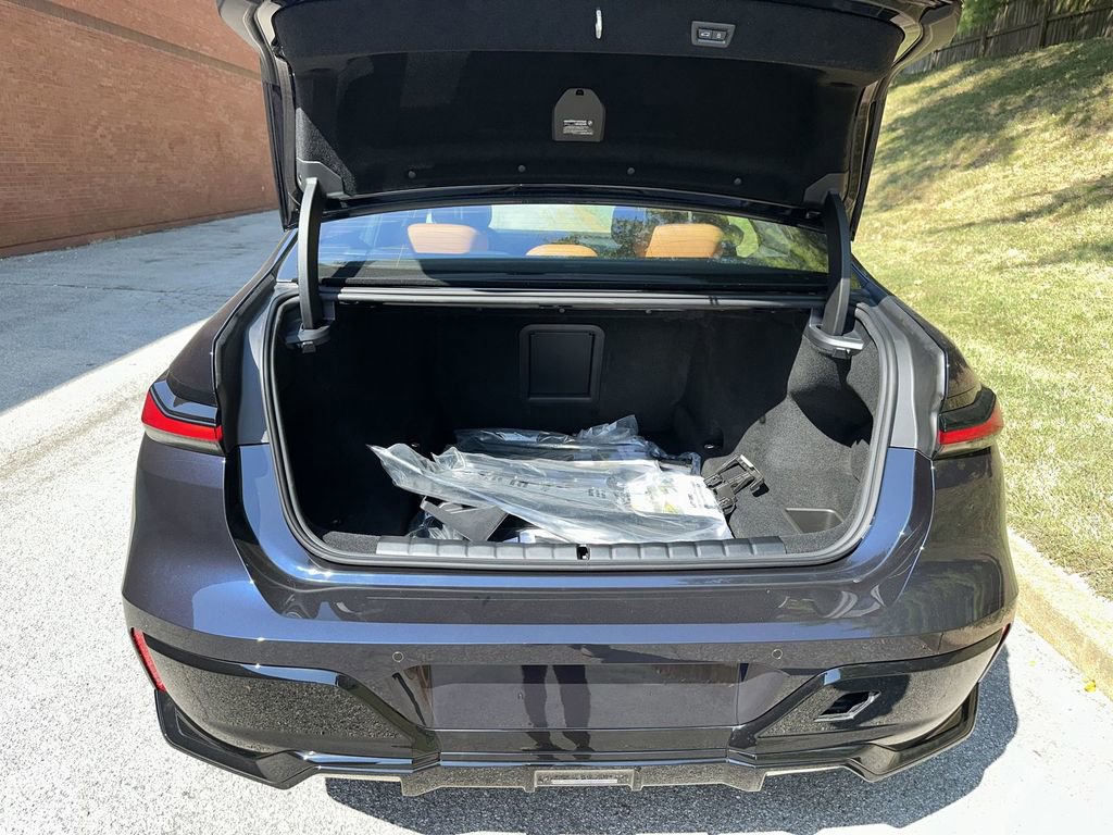 New 2026 BMW 740i xDrive image 23