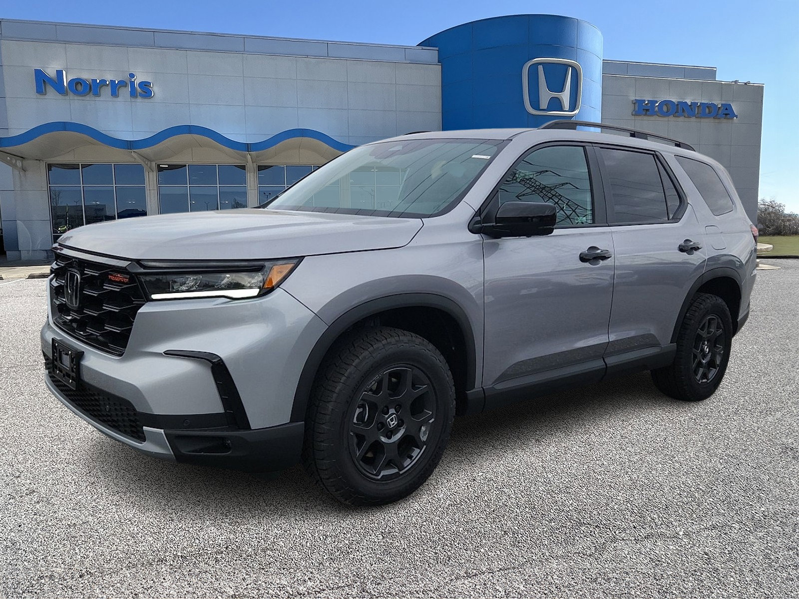 New 2025 Honda Pilot TrailSport image 2