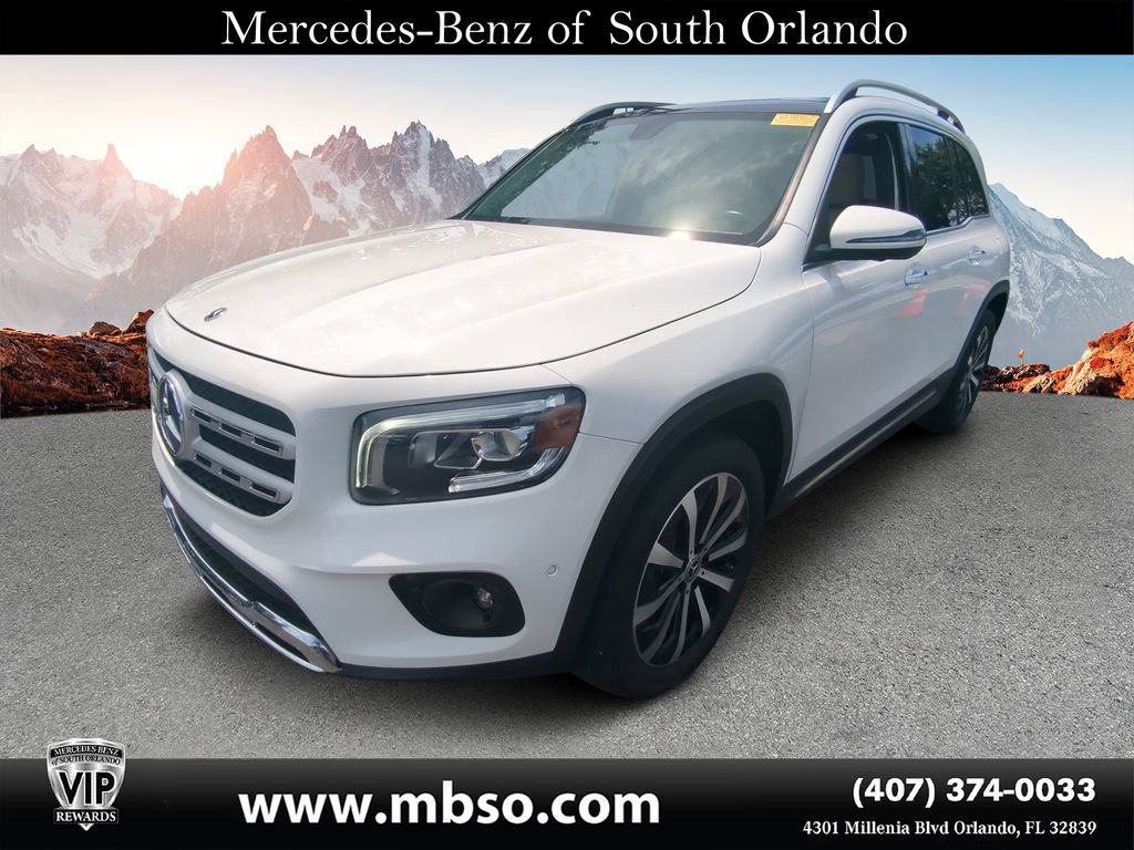 Used 2021 Mercedes-Benz GLB 250 w/ Premium Package image 20