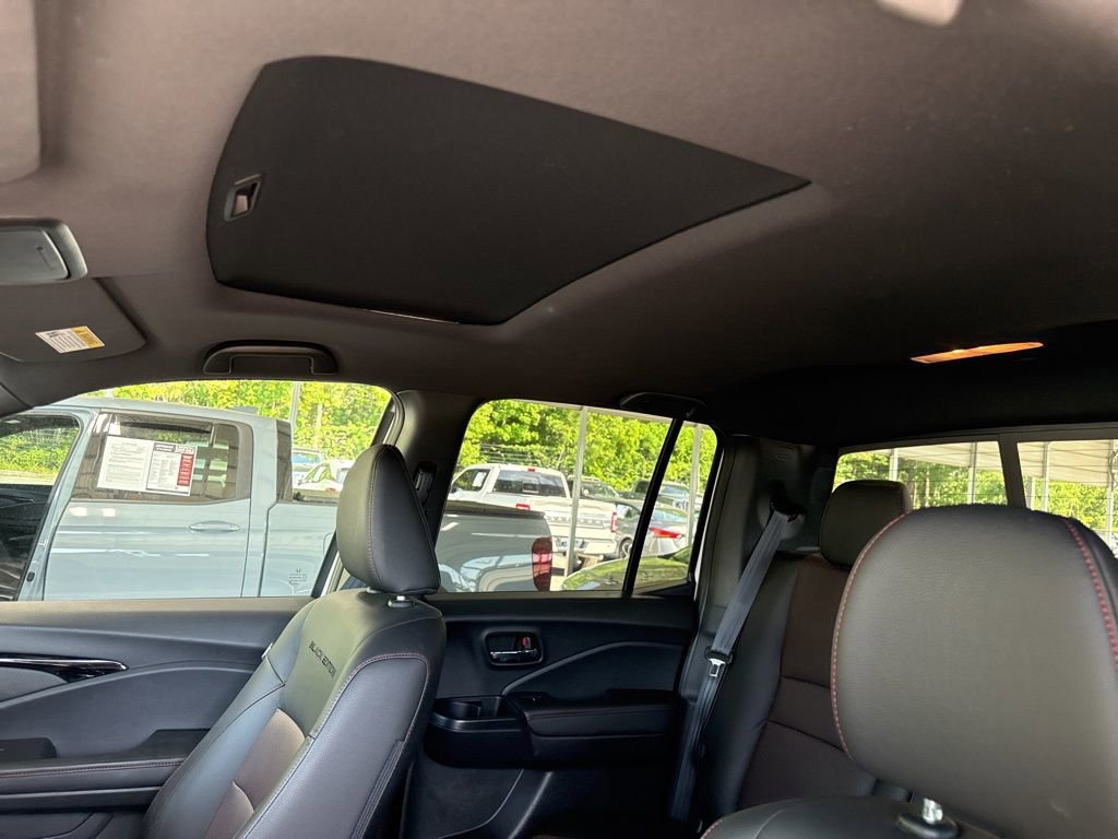 Used 2023 Honda Ridgeline Black Edition image 7