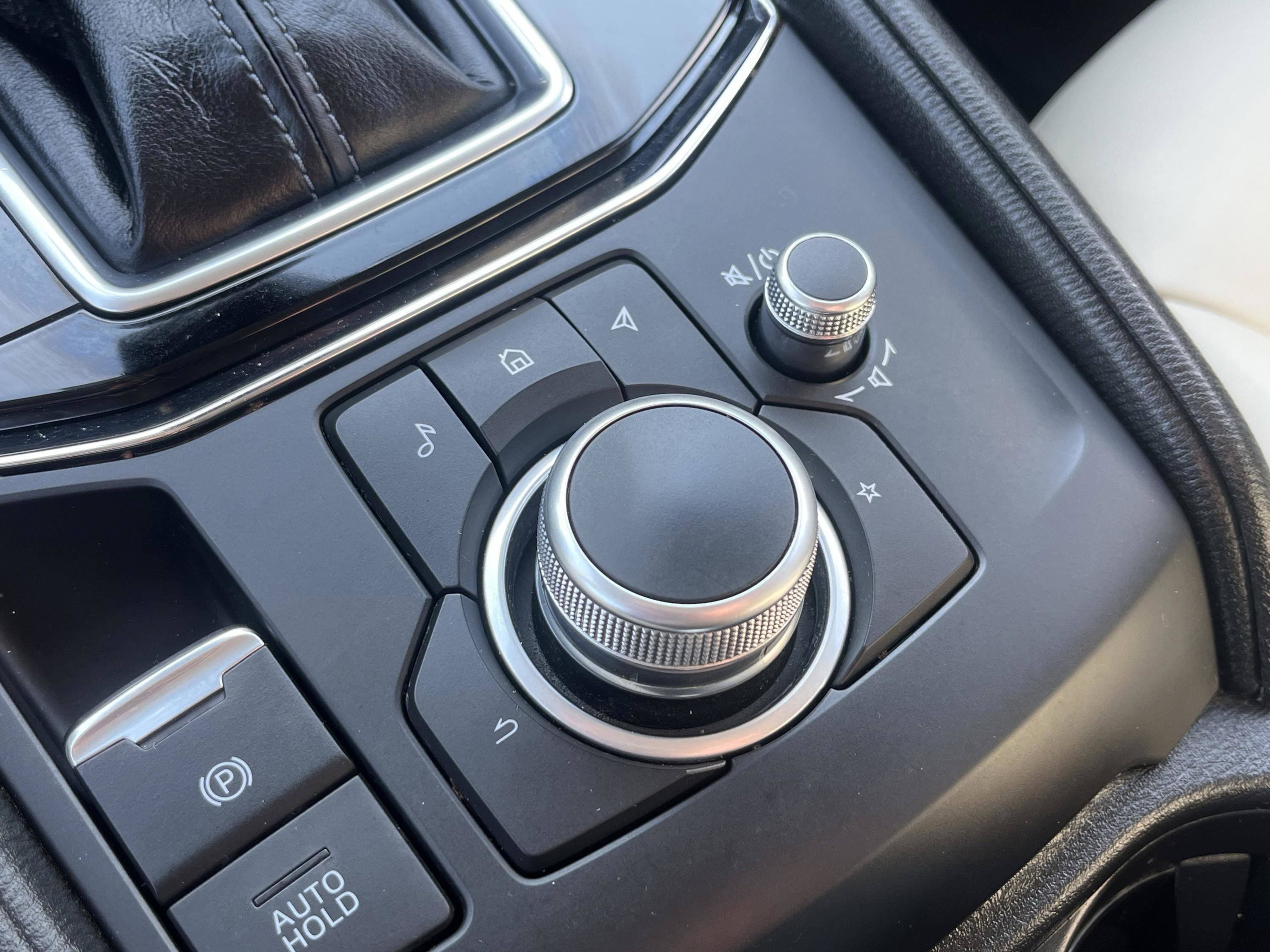 Used 2021 MAZDA CX-5 Touring image 21