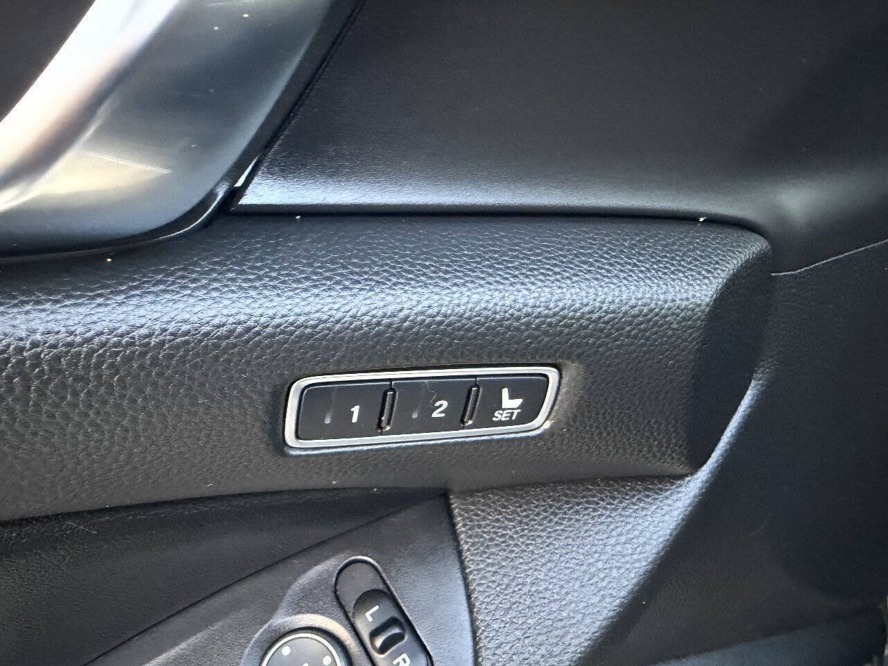 Used 2021 Honda Accord EX-L image 14