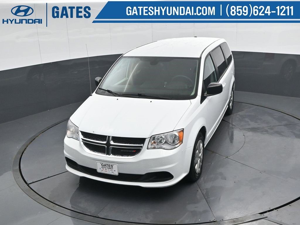 Used 2018 Dodge Grand Caravan SE w/ UConnect Hands-Free Group image 23