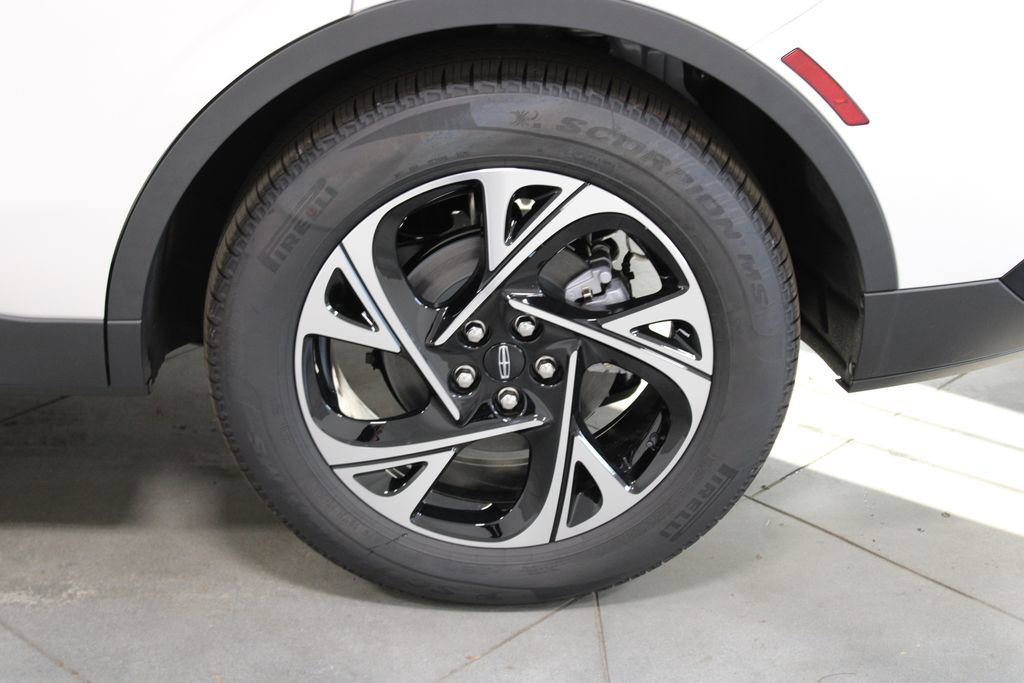 New 2026 Lincoln Nautilus Premier image 16