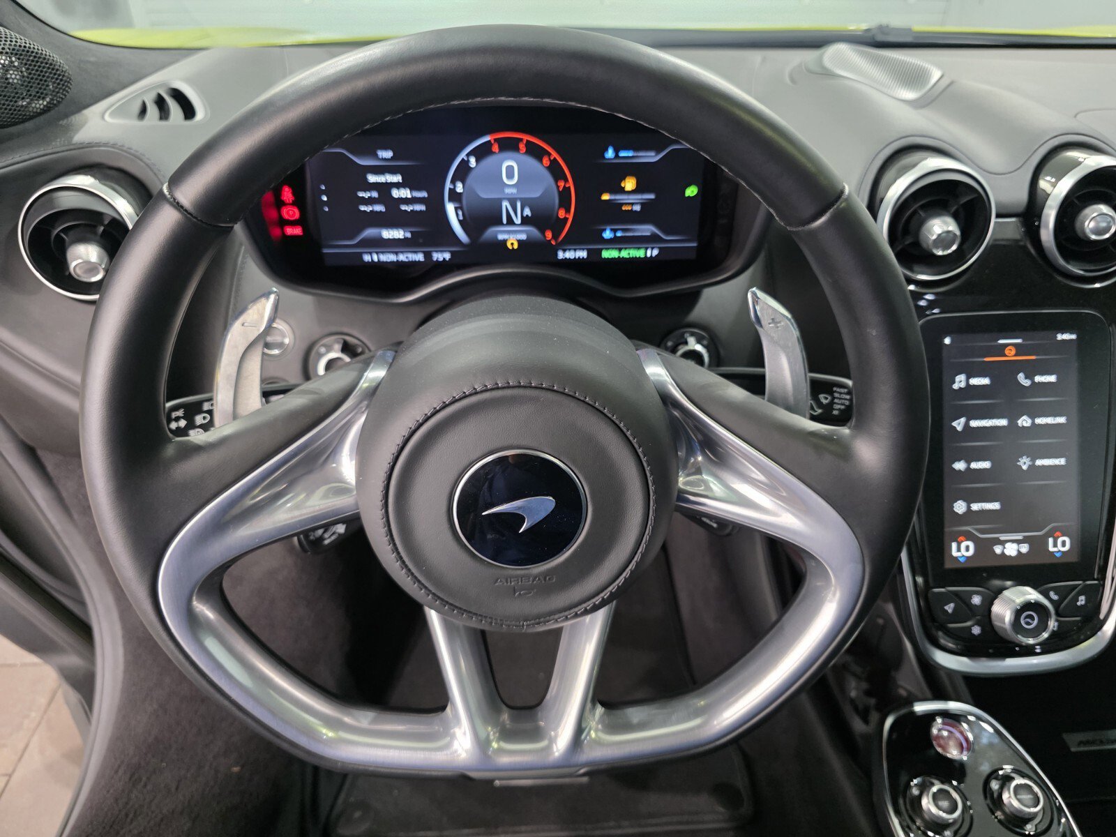 Used 2022 McLaren GT image 10