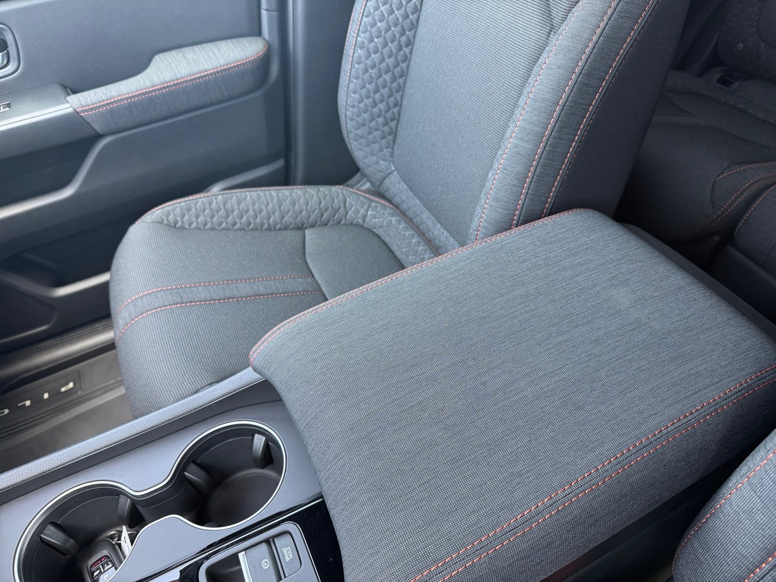New 2026 Honda Pilot Sport image 14