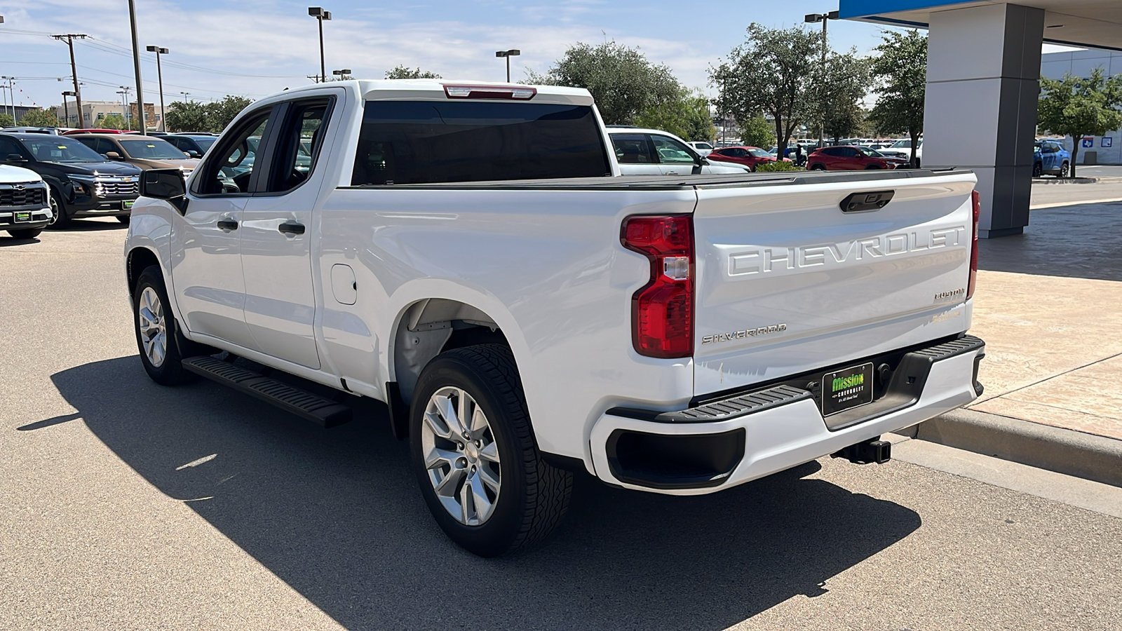 Used 2023 Chevrolet Silverado 1500 Custom w/ LPO, Dark Essentials Package RWD image 6