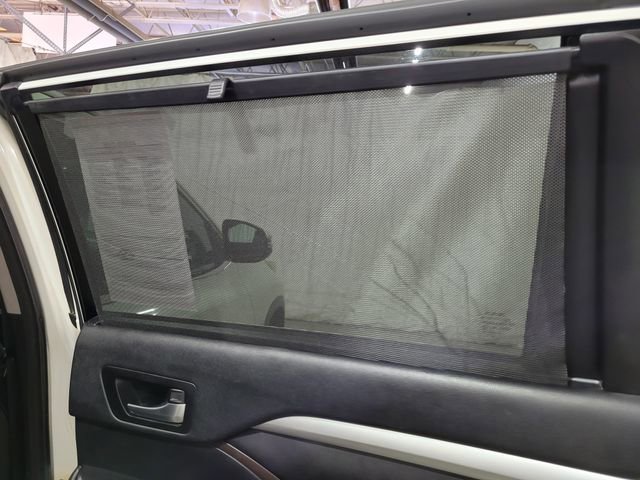 Used 2016 Toyota Highlander XLE image 41