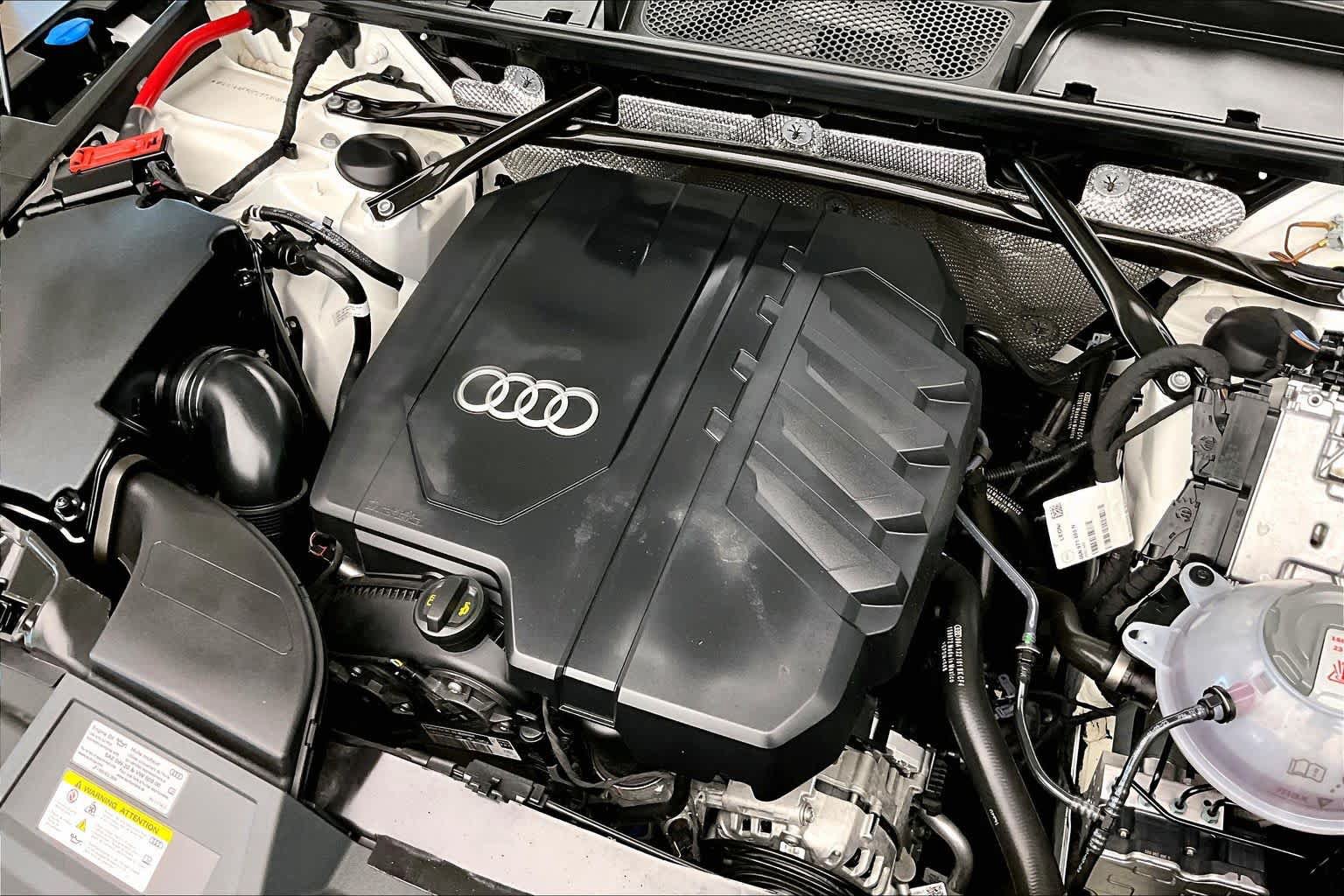 Used 2023 Audi Q5 2.0T Premium w/ Convenience Package AWD/4WD image 31